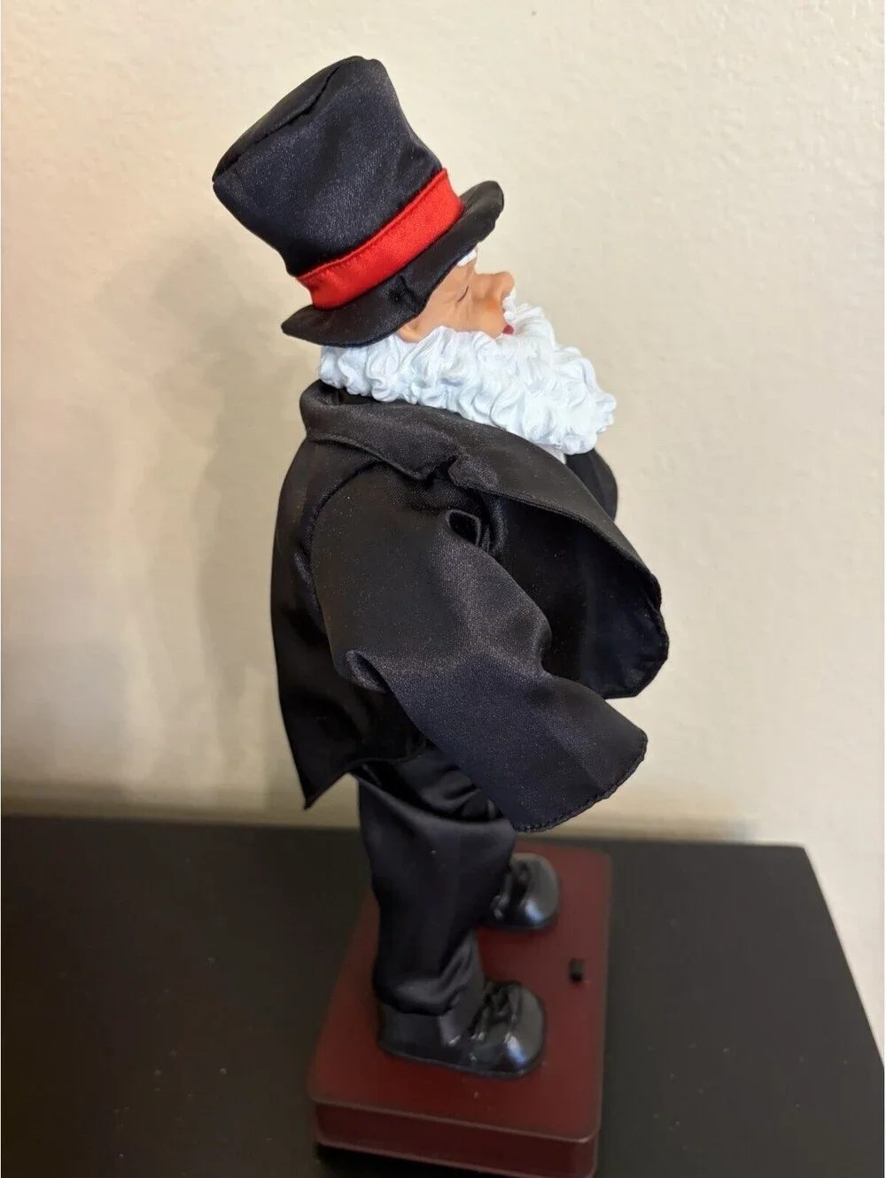 Trim A Home Millennium 1999 Santa Christmas Animated Singer Dancing Figure 14”